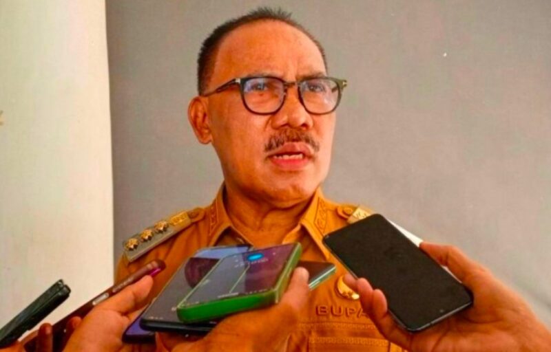Bupati Halmahera Barat, James Uang