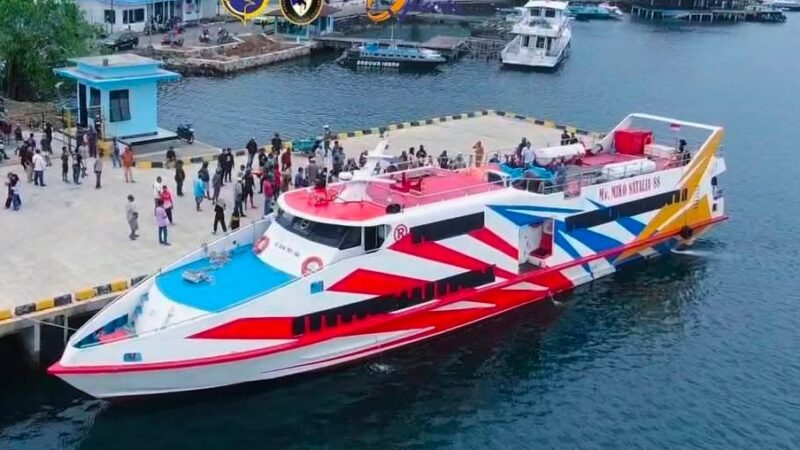 KM MV Miko Natalia 88 Saat Sandar di Pelabuhan Jailolo