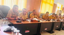 Rapat Kerja Komisi I DPRD bersama Camat se Halmahera Barat