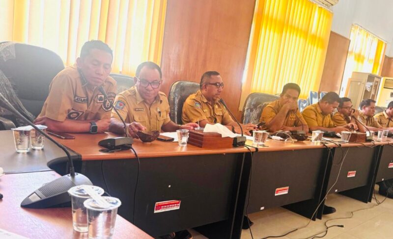 Rapat Kerja Komisi I DPRD bersama Camat se Halmahera Barat