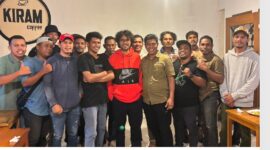 Pose Bersama Anggota DPD RI, Graal Taliawo Bersama Wartawan Halmahera Barat