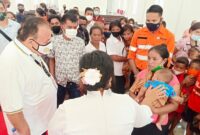Presdir PT NHM, Haji Robert Nitiyudo Wachjo Saat Menyapa Warga