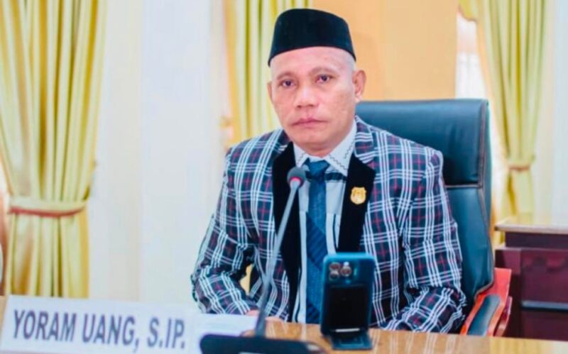 Ketua Komisi I DPRD Halmahera Barat, Yoram Uang, S.IP,.M.Si