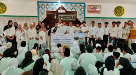 Anak Yatim Piatu Al Qohhar yang Menempuh Pendidikan Internasional