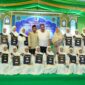 Haji Robert Nitiyudo Wachjo Pose Bersama Para Santri