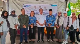 Pose Bersama Bupati, James Uang, Usai Penyerahan Bantuan