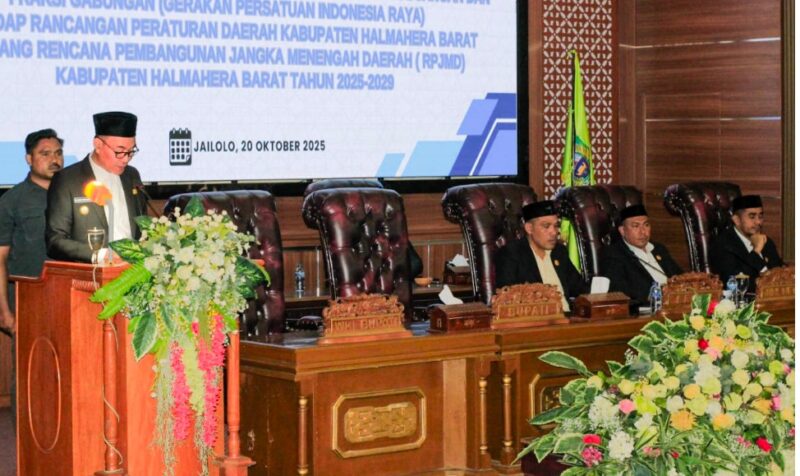 Paripurna Jawaban Kepala Daerah Yang Dilaksanakan DPRD Halbar