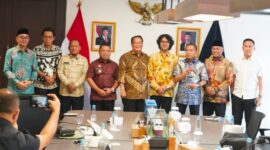 Pose Bersama Usai Pertemuan Dengan Wamenhub RI