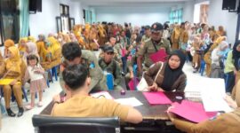 P3K Paruh Waktu Saat Menandatangani Perjanjian Kerja