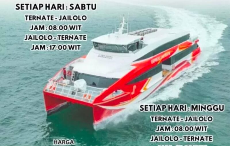KM Ekspres Cantika 08 Yang Menyinggahi Pelabuhan Jailolo