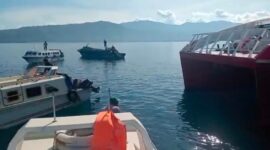 Speedboat Yang Menghadang KM Ekspres Cantika 08