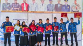 Pose Bersama Para ASN Dinas Kominfo Pemkab Halmahera Barat