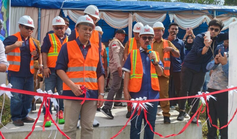 Bupati, James Uang, Meresmikan 15 Tower BTS di Desa Bataka Ibu Selatan