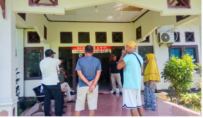 Sejumlah Agen Pangkalan Minyak Tanah Datangi Disperindagkop Halbar