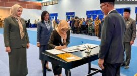 Wakil Bupati Halbar, Djufri Muhamad, Melantik Empat Pimpinan OPD