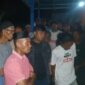 Warga Memadati Rumah Korban Setelah Dievakuasi