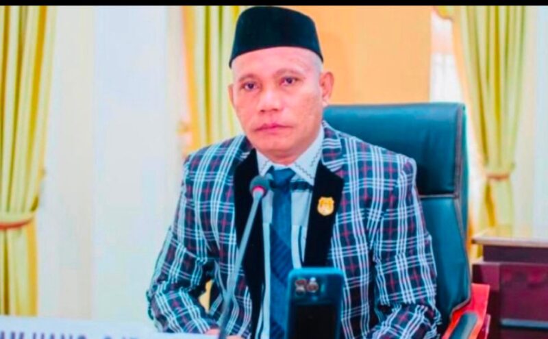 Anggota Pansus BLUD Rumah Sakit Umum Daerah (RSUD) Jailolo, Yoram Uang, S.Ip,M.Si