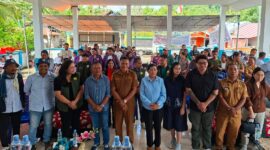 Pose Bersama Peserta Kemah Petani Tematik Program TEKAD