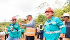 Masyarakat Desa Kawasi Saat Ikuti Jelajah Warisan Budaya di Kawasan Harita Nickel