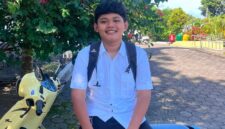 CHRISTIAN Uang (Mahasiswa Prog Studi Ilmu Komunikasi)