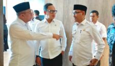 Wabup Halbar, Djufri Muhamad Berbincang Bersama Wamendagri