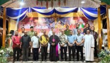 Pose Bersama Usai Perayaan Yubileum Paroki Santo Fransiskus Xaverius