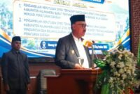 Bupati James Uang Menyampaikan Sambutan Paripurna DPRD Halbar