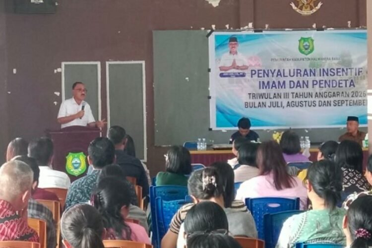 Pemkab Halbar Salurkan Insentif Imam Pendeta Triwulan III 2026